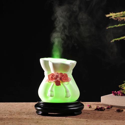 陶瓷超聲波香薰機 迷你空氣凈化與加濕的創意之道